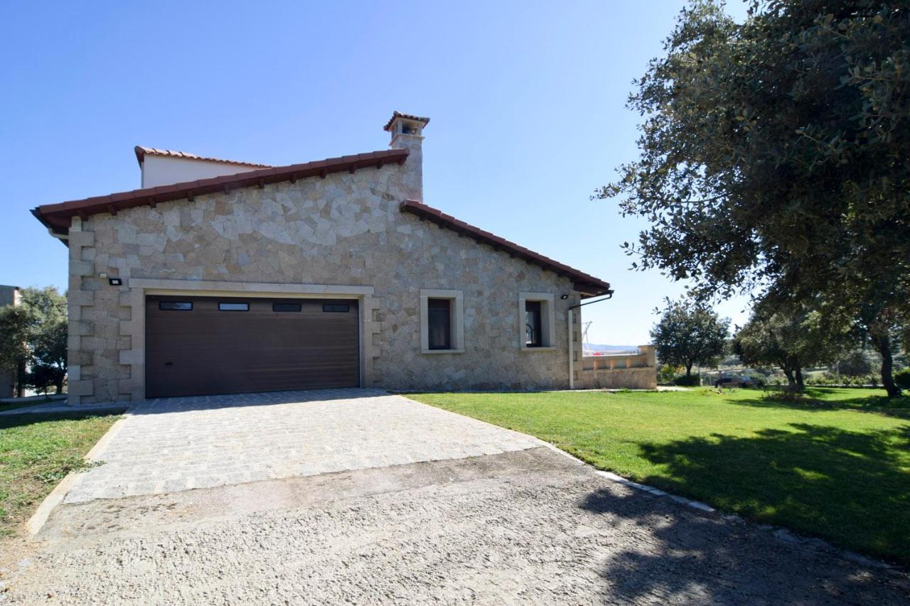 Casa Entre Piedras Y Estrellas Holiday home Gallegos de Sobrinos